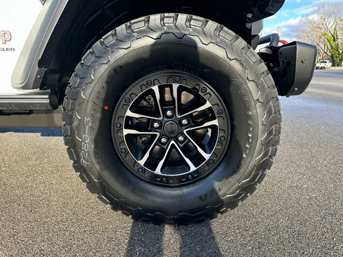 New 2026 Jeep Wrangler Rubicon w/ Xtreme 35 Tire Package image 27