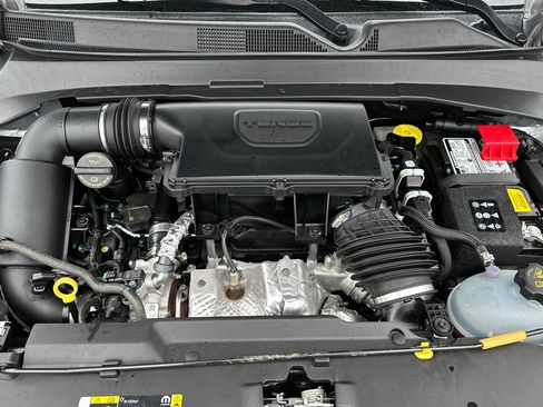 Used 2024 Jeep Compass Latitude image 51