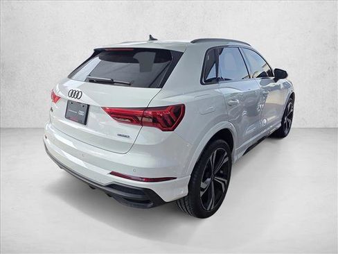 Certified 2024 Audi Q3 2.0T Premium Plus image 4