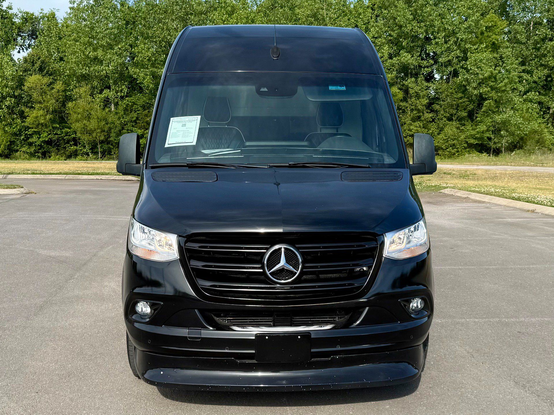 Used 2022 Mercedes-Benz Sprinter 2500 w/ Parking Package image 5