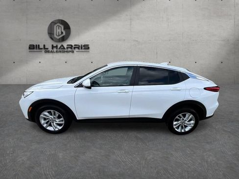 Used 2024 Buick Envista Preferred w/ Convenience I Package FWD image 10