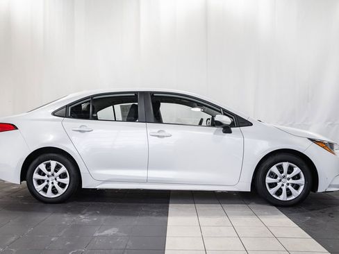 Used 2024 Toyota Corolla LE image 3