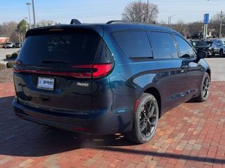 Used 2023 Chrysler Pacifica Limited w/ S Appearance Package video 2