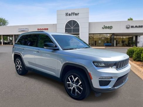 Certified 2025 Jeep Grand Cherokee Limited AWD/4WD image 2