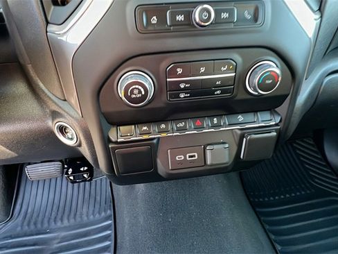 Used 2022 Chevrolet Silverado 1500 Custom Trail Boss image 29