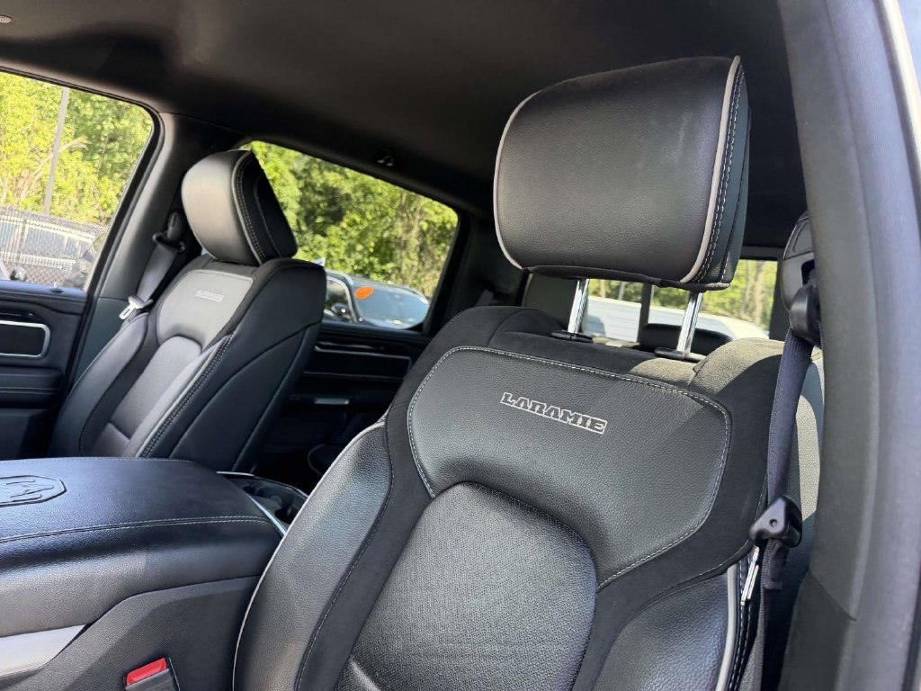 Used 2022 RAM 1500 Laramie w/ Sport Appearance Package AWD/4WD image 18