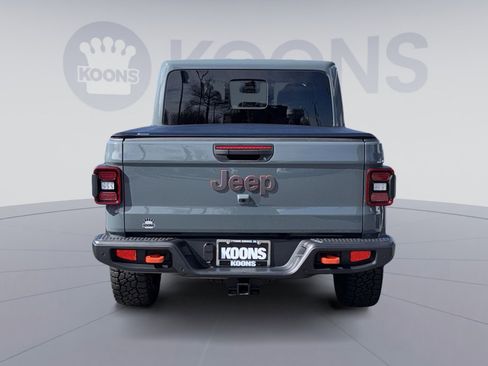 Used 2025 Jeep Gladiator Mojave w/ Safety Group image 5