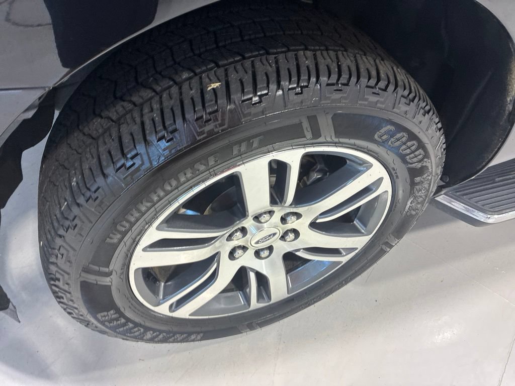 Used 2022 Ford Expedition Max Limited AWD/4WD image 10