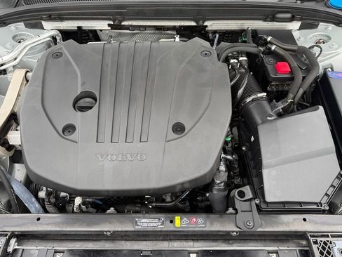 Used 2025 Volvo S60 B5 Core image 30