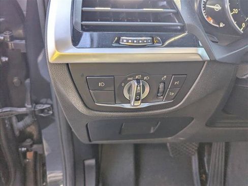 Used 2019 BMW X3 sDrive30i w/ Driving Assistance Package RWD image 11