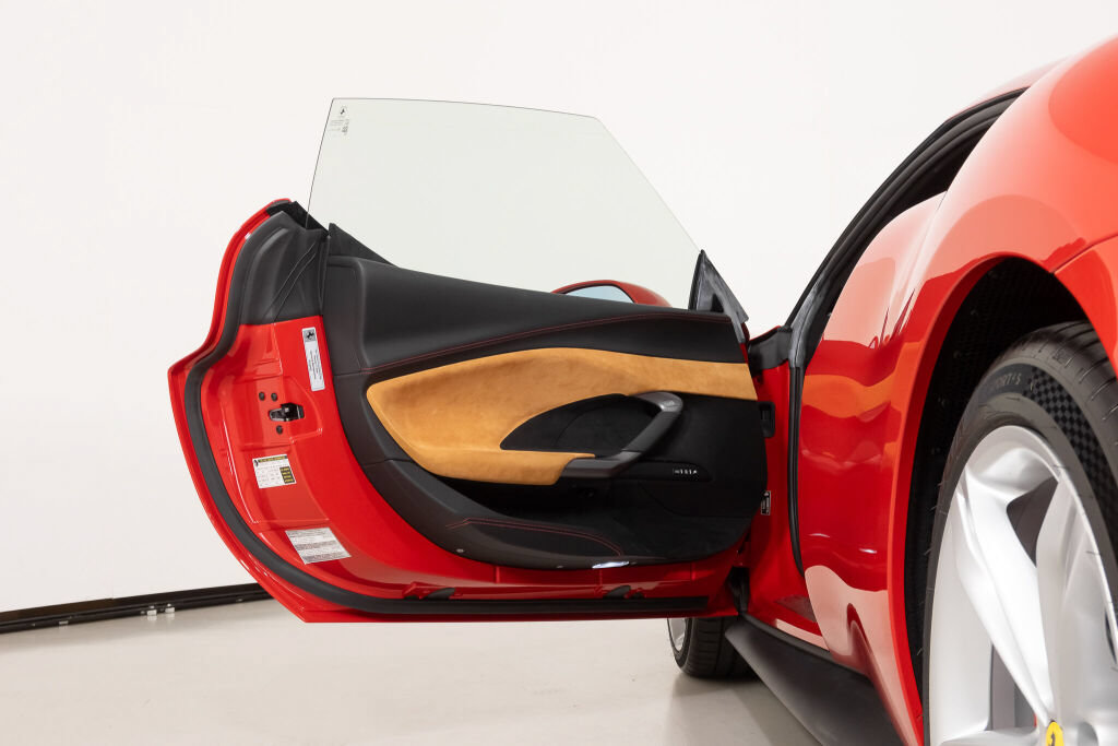 Used 2024 Ferrari 296 GTB RWD image 31
