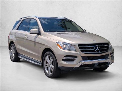 Used 2012 Mercedes-Benz ML 350 4MATIC image 3