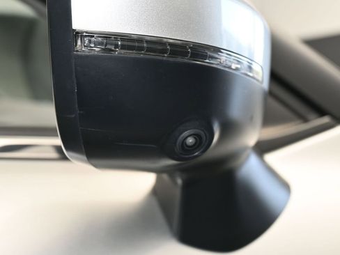 Used 2022 Mitsubishi Outlander SE image 50