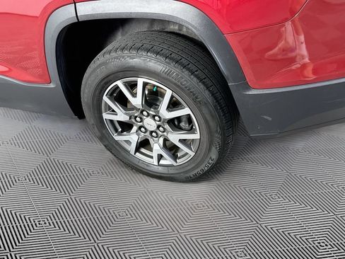 Used 2020 GMC Acadia SLE FWD image 40