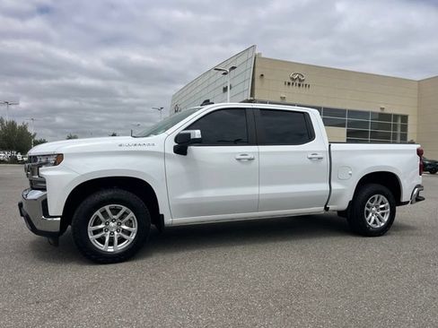 Used 2022 Chevrolet Silverado 1500 LT w/ Bed Protection Package RWD image 2