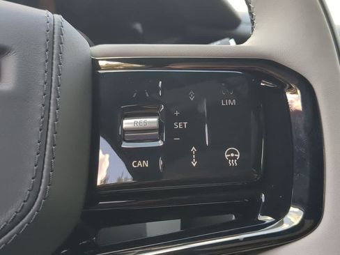 New 2026 Land Rover Range Rover Velar Dynamic SE AWD/4WD image 27
