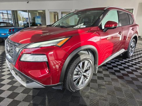 Used 2021 Nissan Rogue SV w/ Premium Package image 8