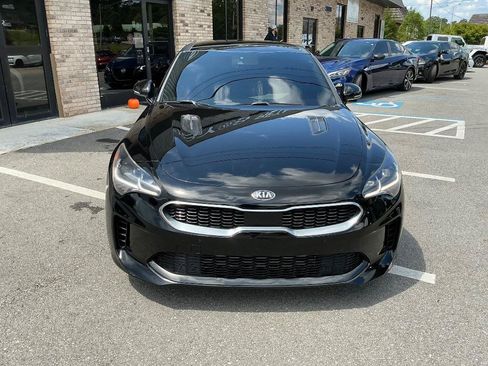 Used 2018 Kia Stinger Premium RWD image 4