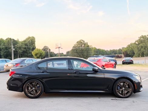 Used 2018 BMW M760i xDrive AWD/4WD image 8
