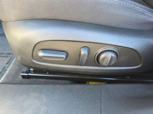 Used 2022 Chevrolet Malibu LT image 25