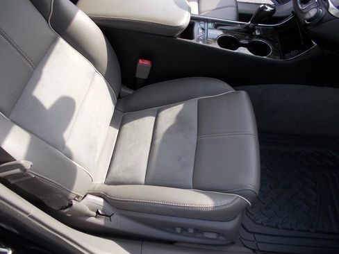Used 2015 Chevrolet Impala LT w/ Convenience Package FWD image 19