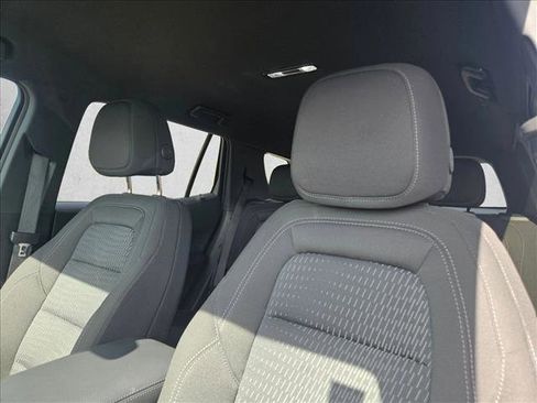 Used 2026 Chevrolet Equinox LT w/ LPO, Floor Liner Package FWD image 12