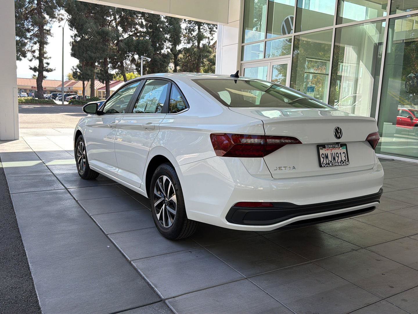 Used 2024 Volkswagen Jetta S FWD image 3