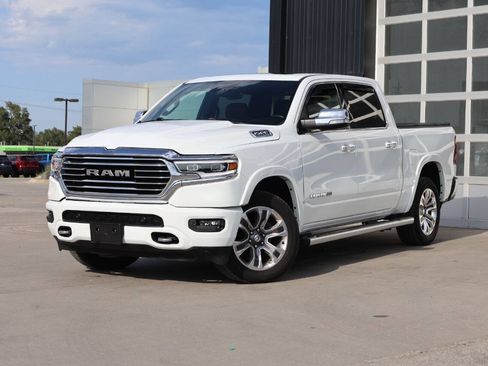 Used 2022 RAM 1500 Limited w/ Body Color Bumper Group AWD/4WD image 3