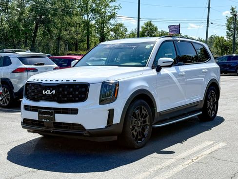 Used 2022 Kia Telluride EX w/ EX Premium Package AWD/4WD image 3