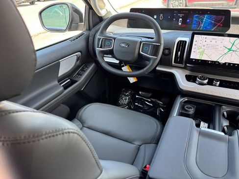 New 2026 Ford Expedition Active AWD/4WD image 14