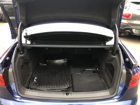 Used 2017 Audi A4 2.0T Prestige w/ Prestige Package image 8