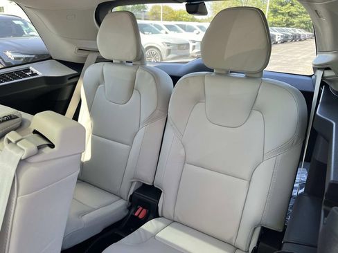 New 2026 Volvo XC90 T8 Ultra w/ Protection Package Premier AWD/4WD image 20