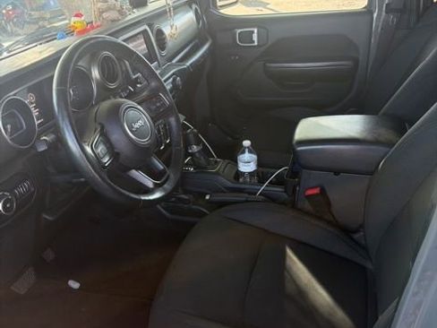 Used 2019 Jeep Wrangler Unlimited Sport S AWD/4WD image 9