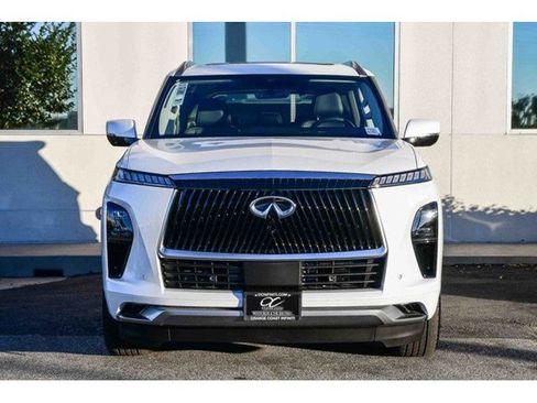 New 2026 INFINITI QX80 Luxe w/ Cargo Package image 2