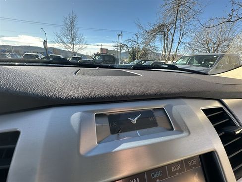 Used 2014 Cadillac Escalade ESV Premium AWD/4WD image 15