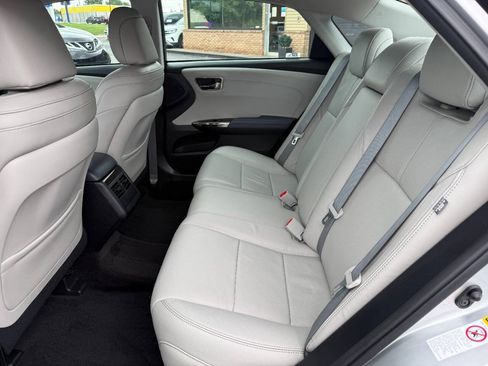 Used 2013 Toyota Avalon XLE Touring FWD image 26