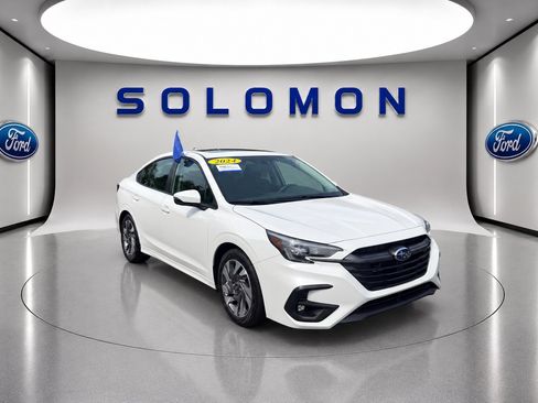 Used 2024 Subaru Legacy Limited AWD/4WD image 3