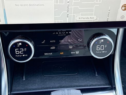 Used 2023 Jaguar XF SE image 33