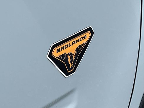 Used 2024 Ford Bronco Sport Badlands image 31