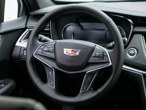 New 2026 Cadillac XT5 Luxury w/ LPO, Floor Liner Package AWD/4WD image 10