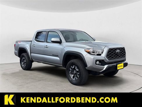 Used 2022 Toyota Tacoma TRD Off-Road w/ Technology Package image 7