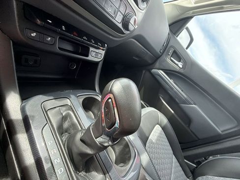 Used 2022 Chevrolet Colorado Z71 AWD/4WD image 22