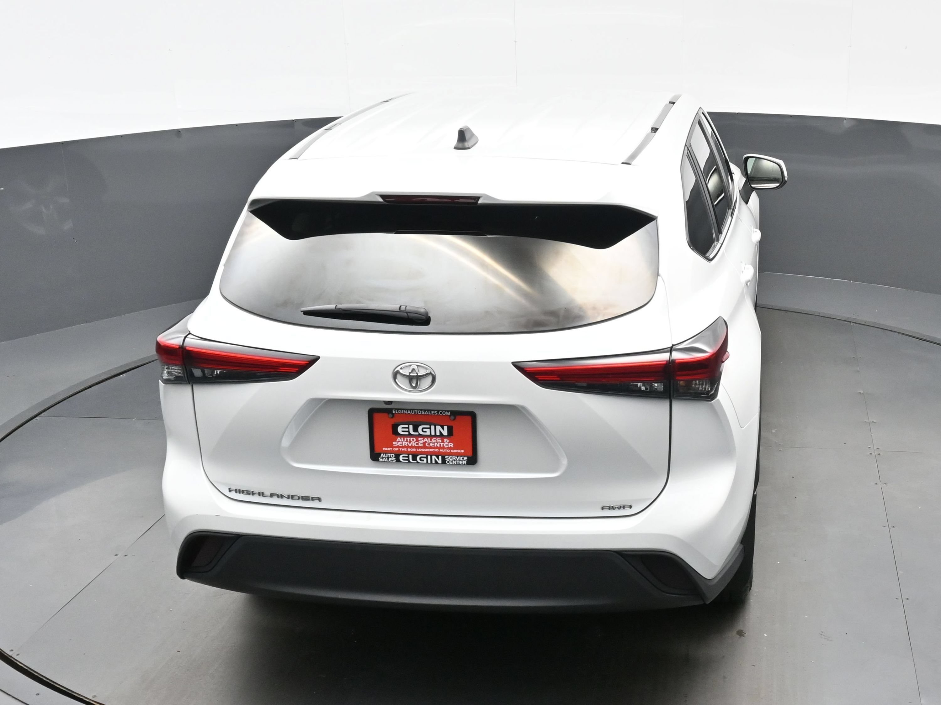 Used 2023 Toyota Highlander L AWD/4WD image 37