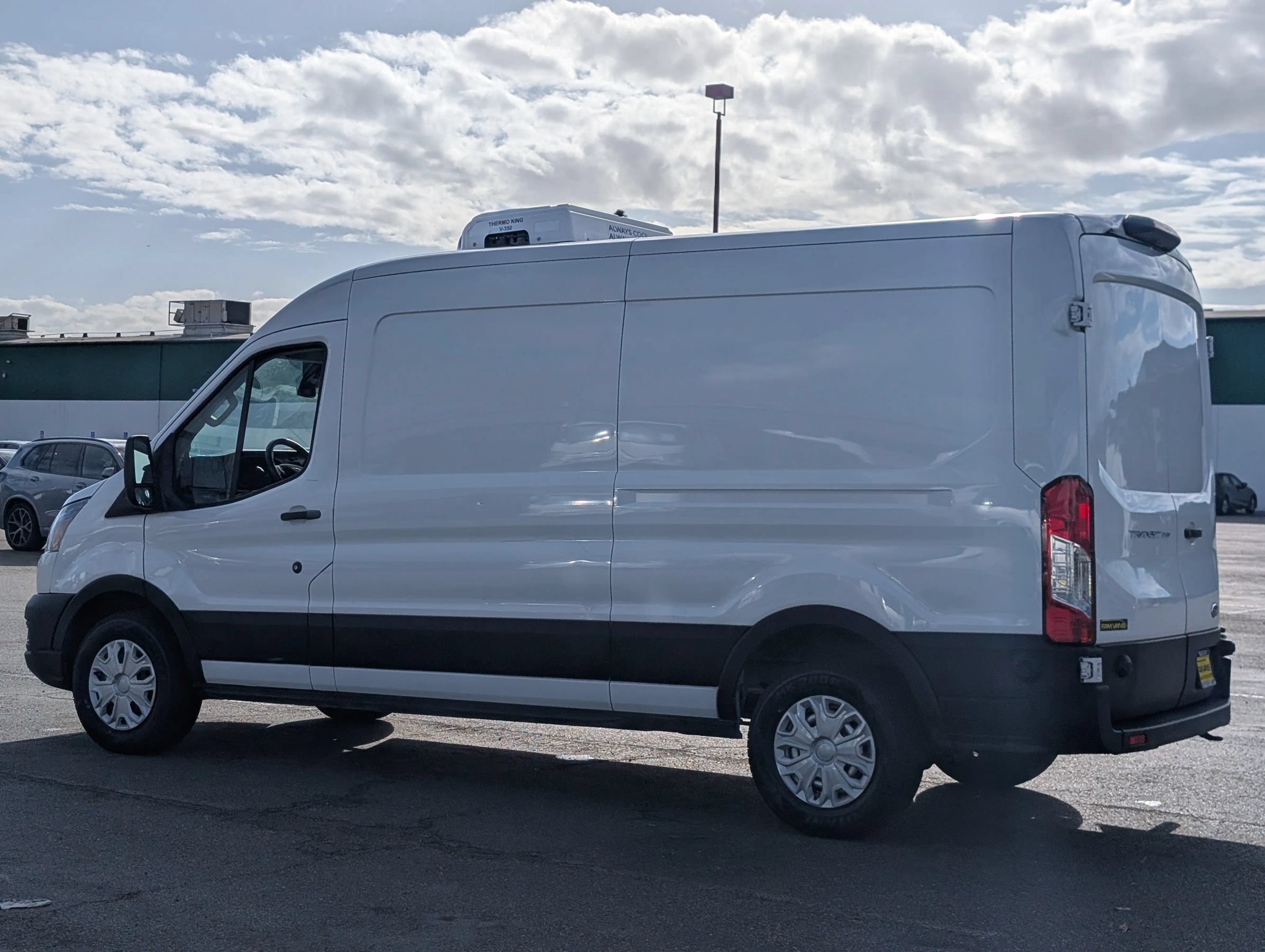 Used 2024 Ford Transit 250 148 Medium Roof w/ Load Area Protection Package RWD image 5