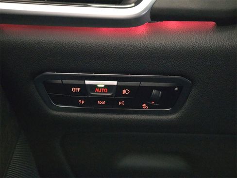 Used 2023 BMW X5 xDrive40i w/ M Sport Package image 27