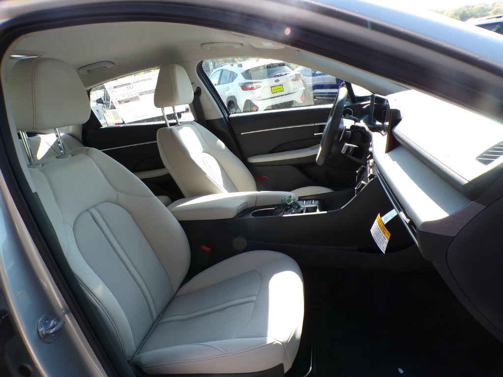 New 2026 Hyundai Sonata SEL AWD/4WD image 17