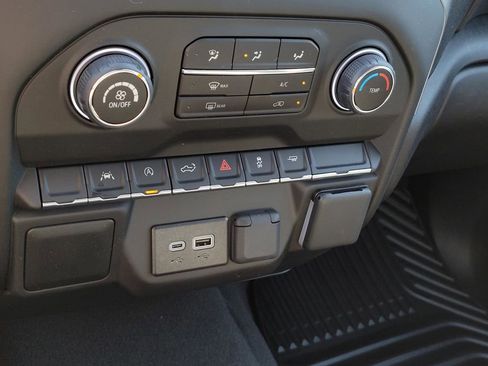 New 2026 Chevrolet Silverado 1500 Custom image 18