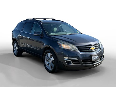 Used 2014 Chevrolet Traverse LTZ FWD image 7