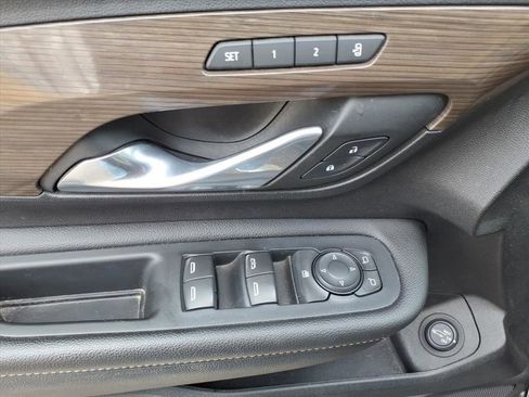 Used 2022 GMC Terrain Denali image 23