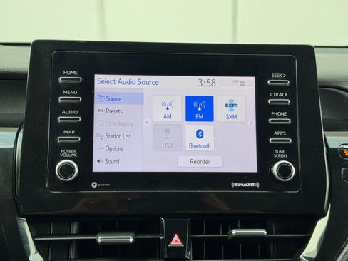 Used 2022 Toyota Camry LE FWD image 21